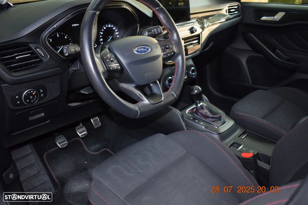 Ford Focus 1.5 TDCi ST-Line - 11