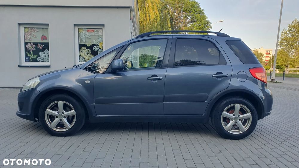 Suzuki SX4 1.6 VVT 4x2 Comfort - 5