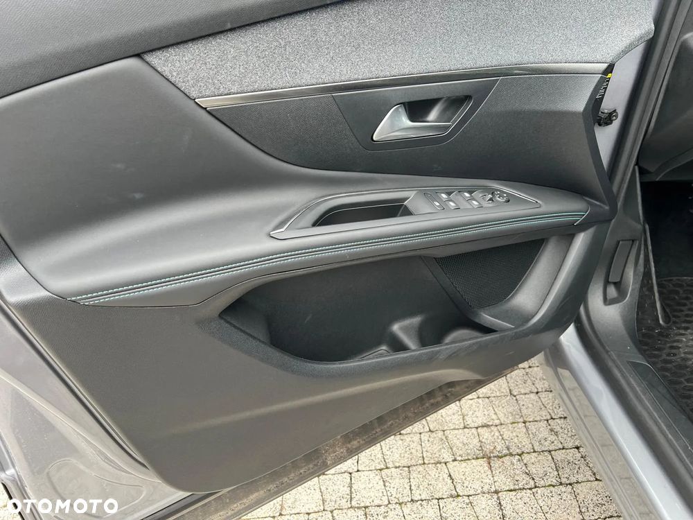 Peugeot 3008 1.2 PureTech Allure Pack S&S EAT8 - 13