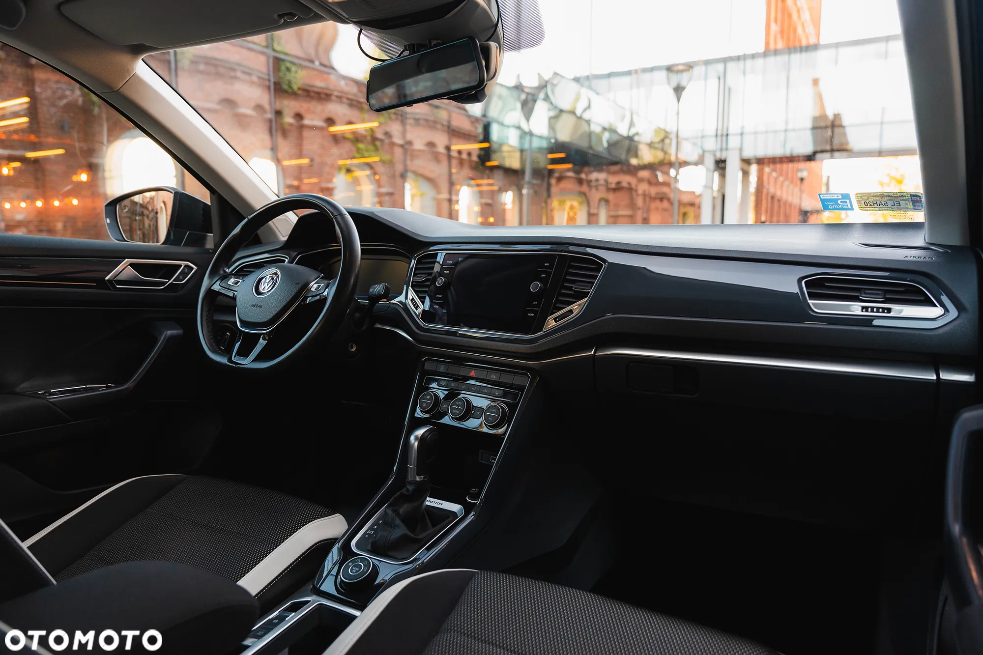 Volkswagen T-Roc 2.0 TSI 4Motion Premium DSG - 13