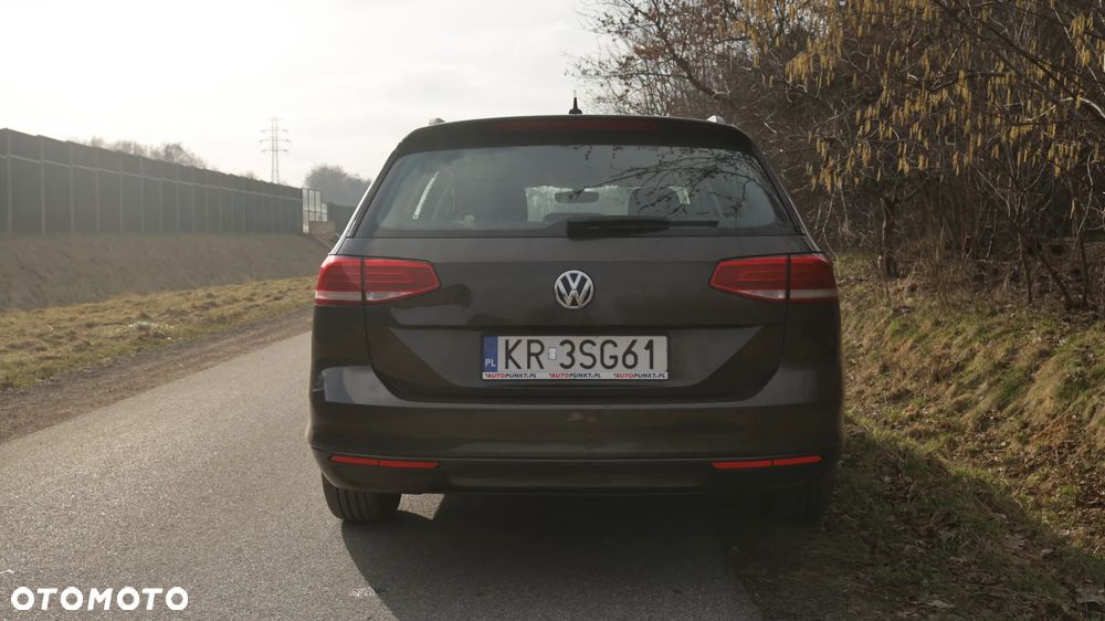 Volkswagen Passat 2.0 TDI BMT Comfortline - 5