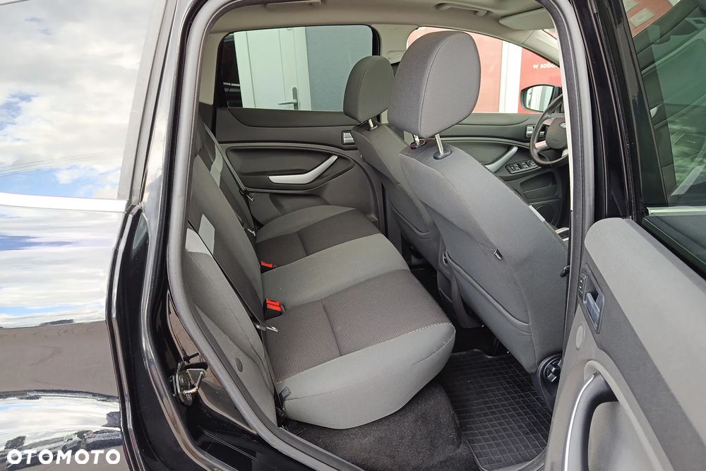 Ford Kuga 2.0 TDCi 4x4 Trend - 35