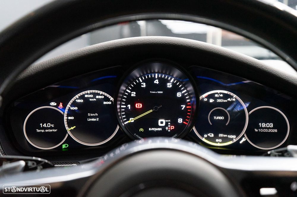 Porsche Panamera Sport Turismo 4 E-Hybrid - 35