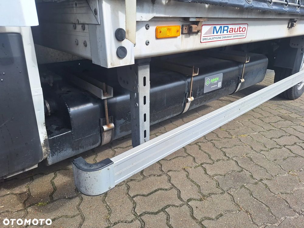 Iveco 35S18 Daily Międzynarodówka 10EP kurnik Kabina Sypialna LED zbiornik 300l - 19
