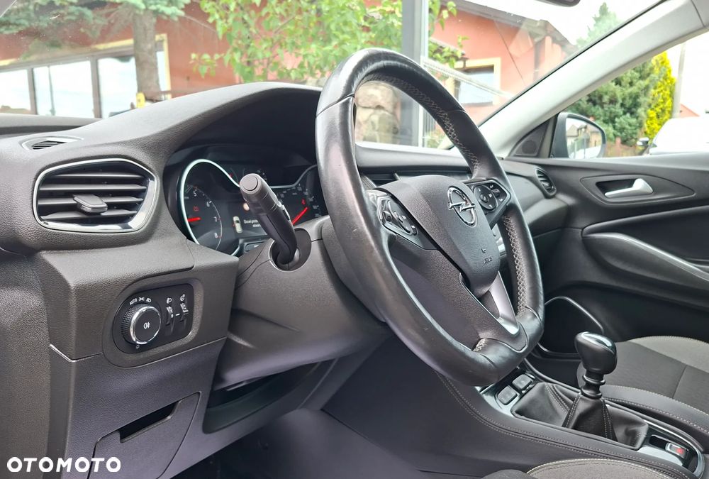 Opel Grandland X 1.5 D Start/Stop Business Edition - 28