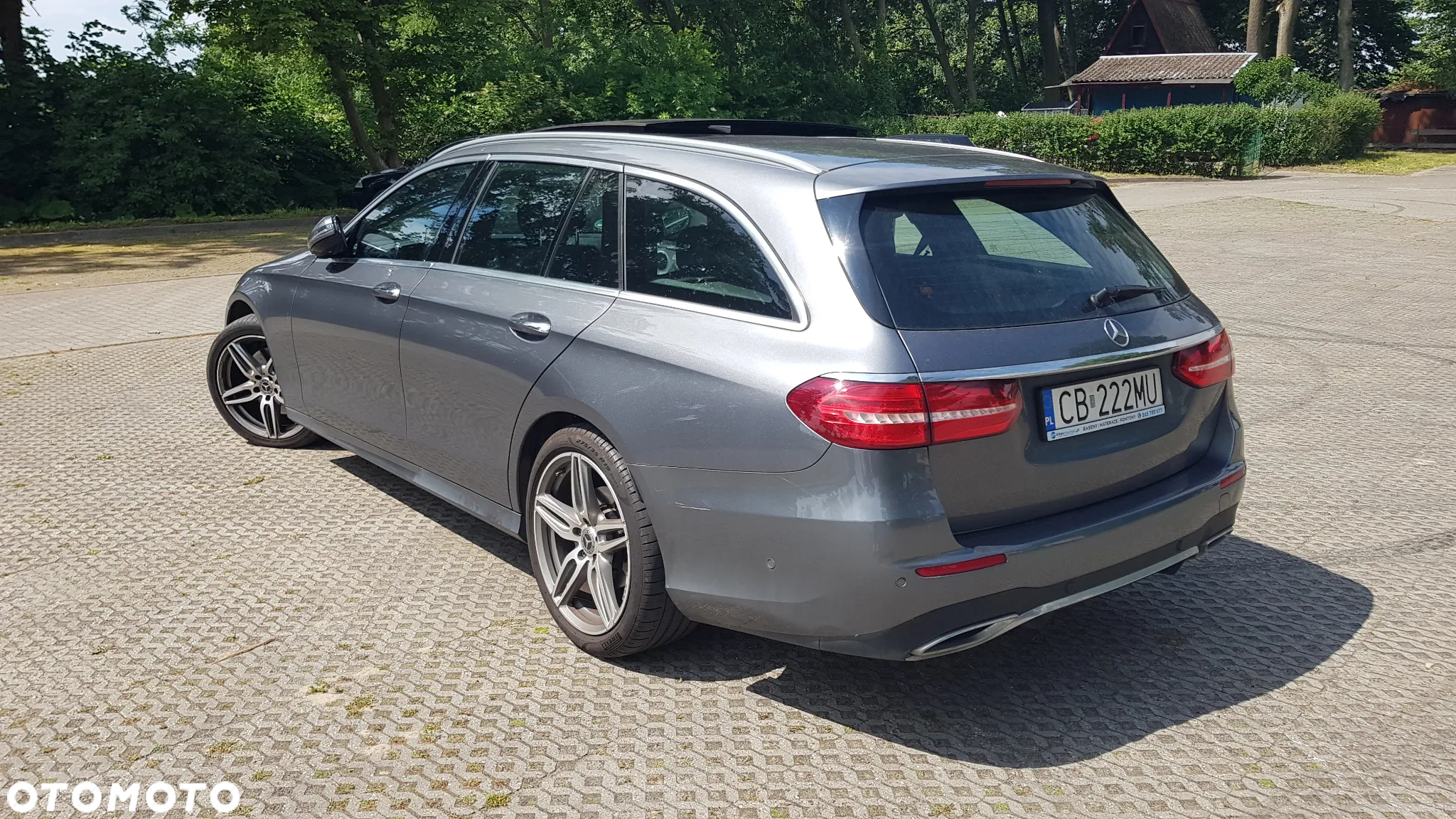 Mercedes-Benz Klasa E 220 d T 9G-TRONIC AMG Line - 19