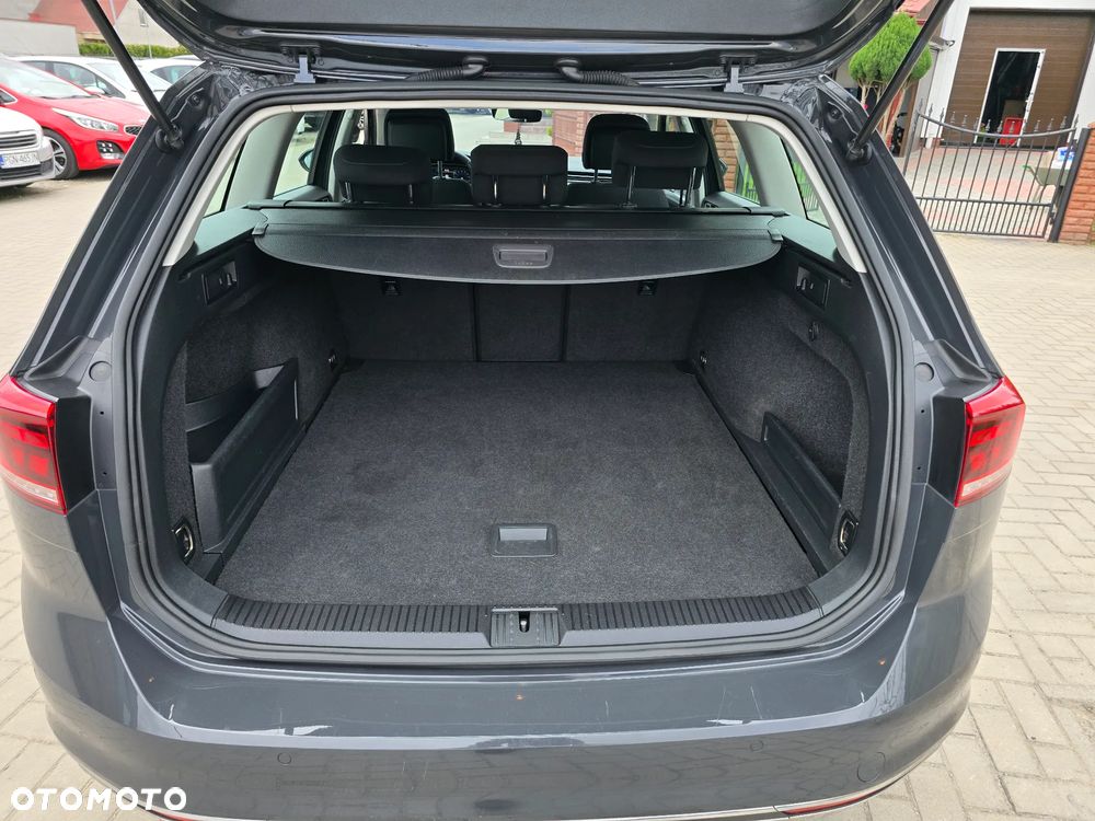 Volkswagen Passat Variant - 19