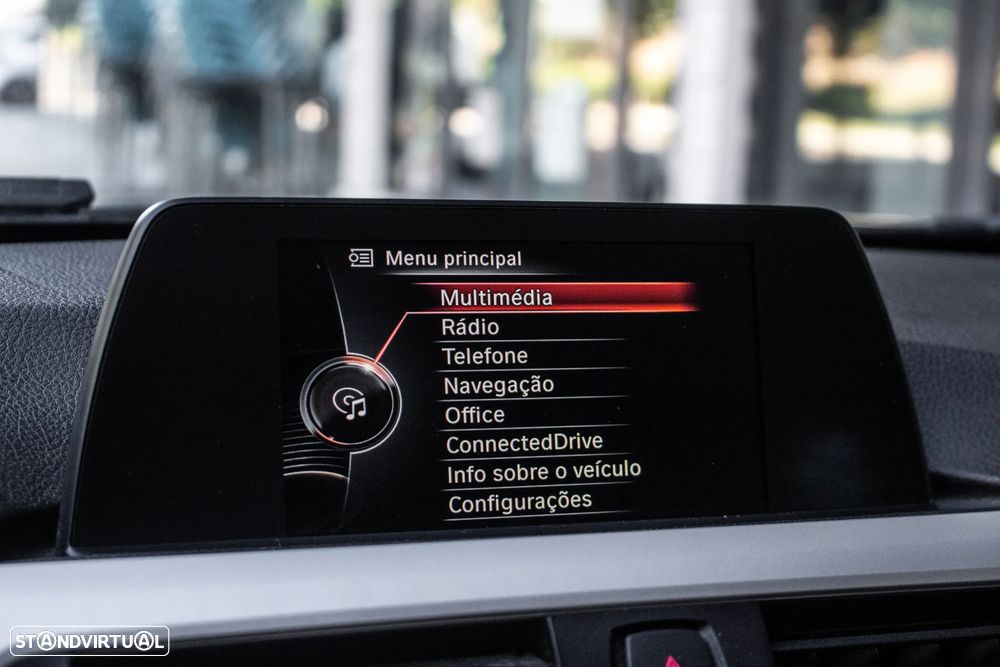 BMW 320 d Efficient Dynamics Edition - 32