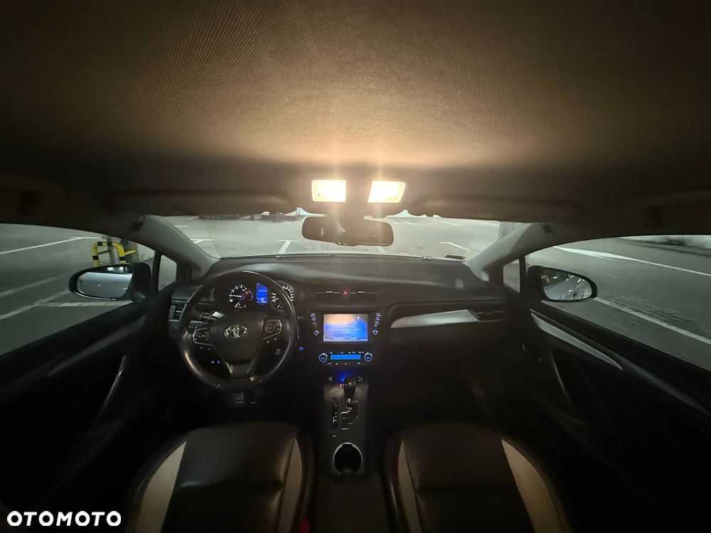 Toyota Avensis 2.0 Premium MS - 5