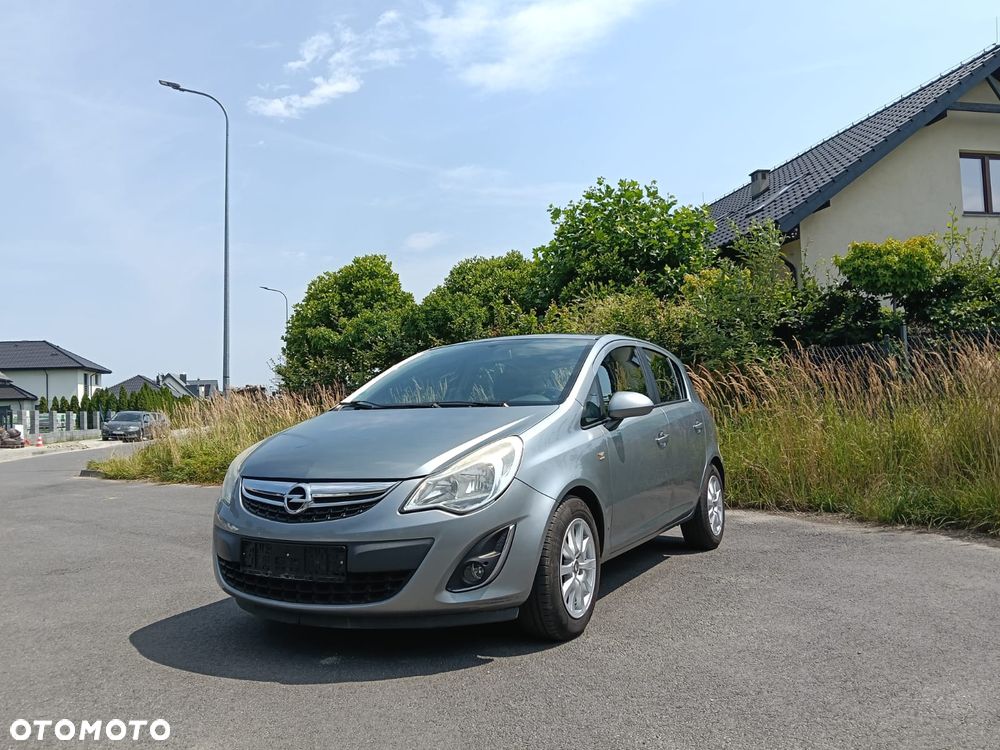 Opel Corsa 1.2 16V Cosmo - 2