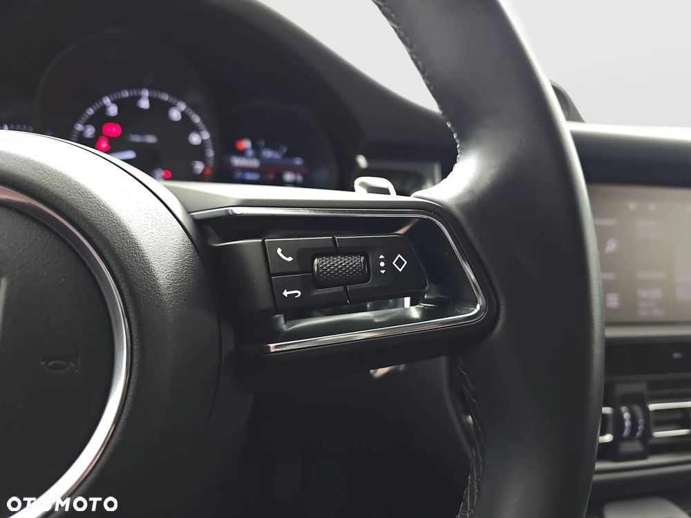 Porsche Macan Standard - 19