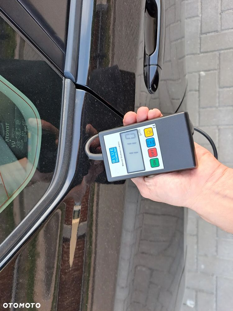 Toyota Prius (Hybrid) - 24