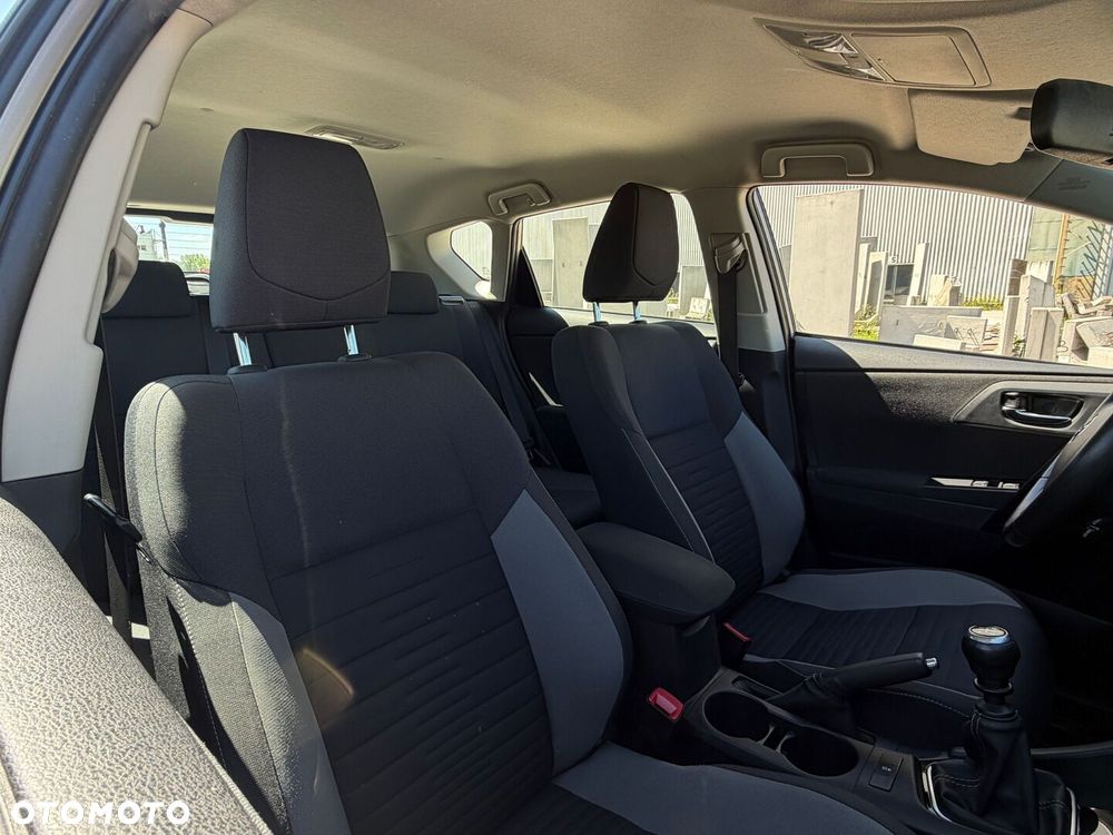 Toyota Auris 1.6 Comfort - 21