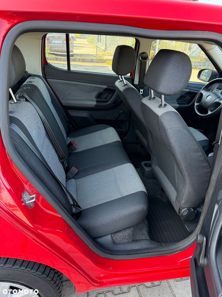Skoda Fabia 1.6 16V Style - 9