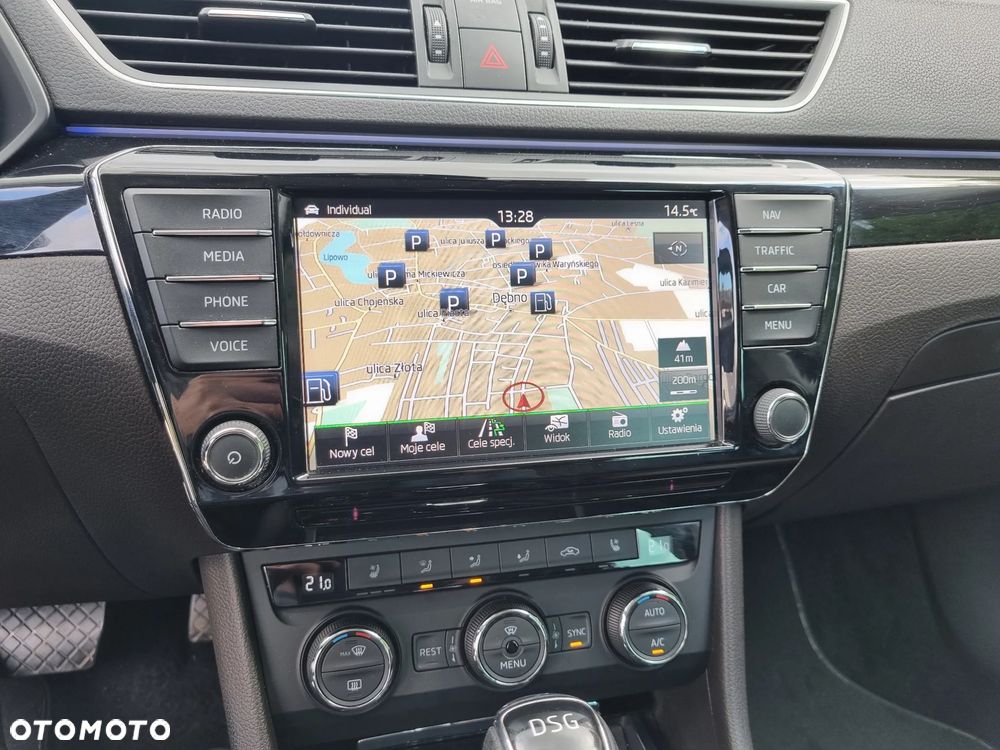 Skoda Superb 2.0 TDI L&K DSG - 14