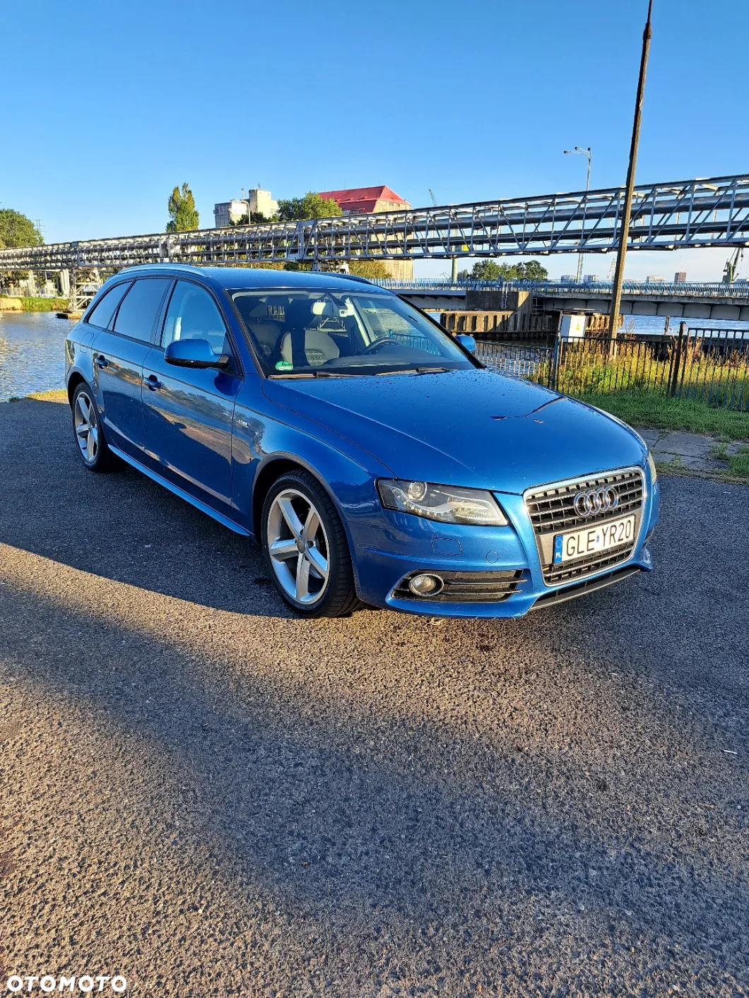 Audi A4 Avant 2.0 TDI DPF multitronic S line Sportpaket - 2