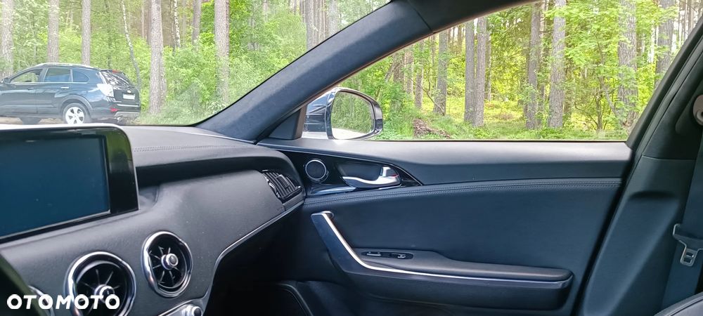 Kia Stinger 2.0 T-GDI XL - 8