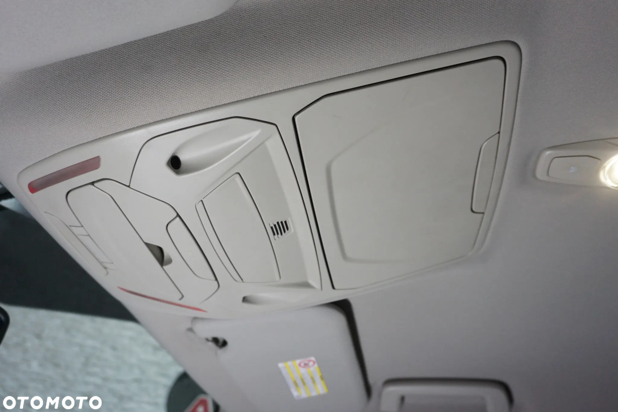 Ford C-MAX 1.6 Edition - 35