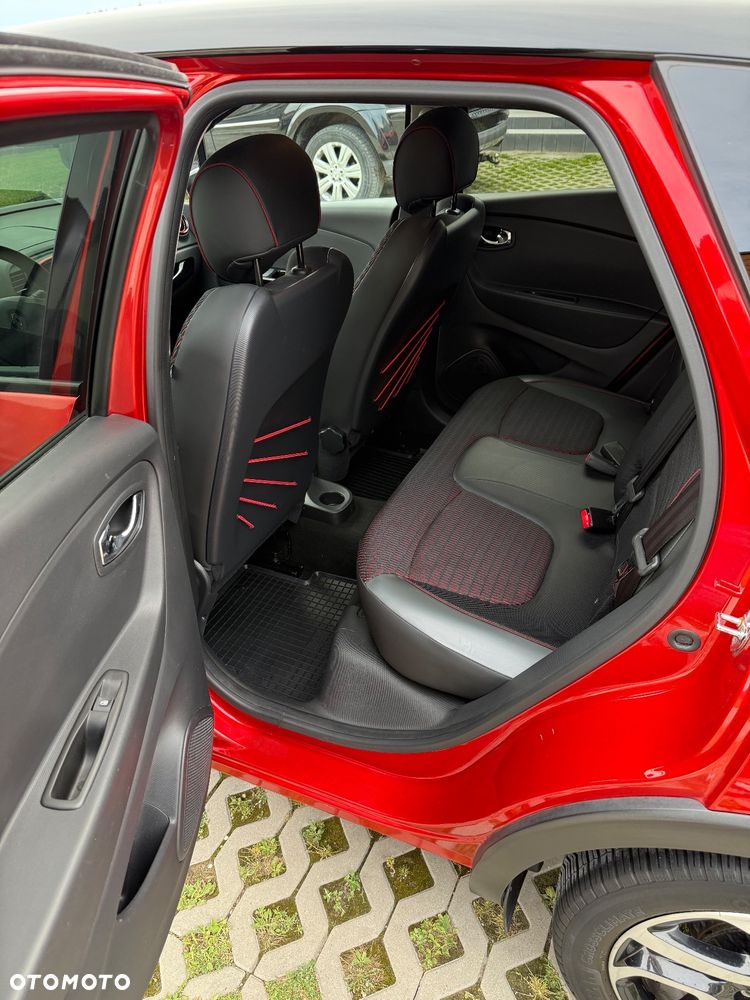 Renault Captur 1.2 TCe Helly Hansen EDC - 34