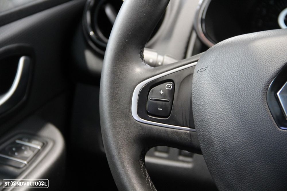 Renault Clio Sport Tourer 0.9 TCe Limited - 11