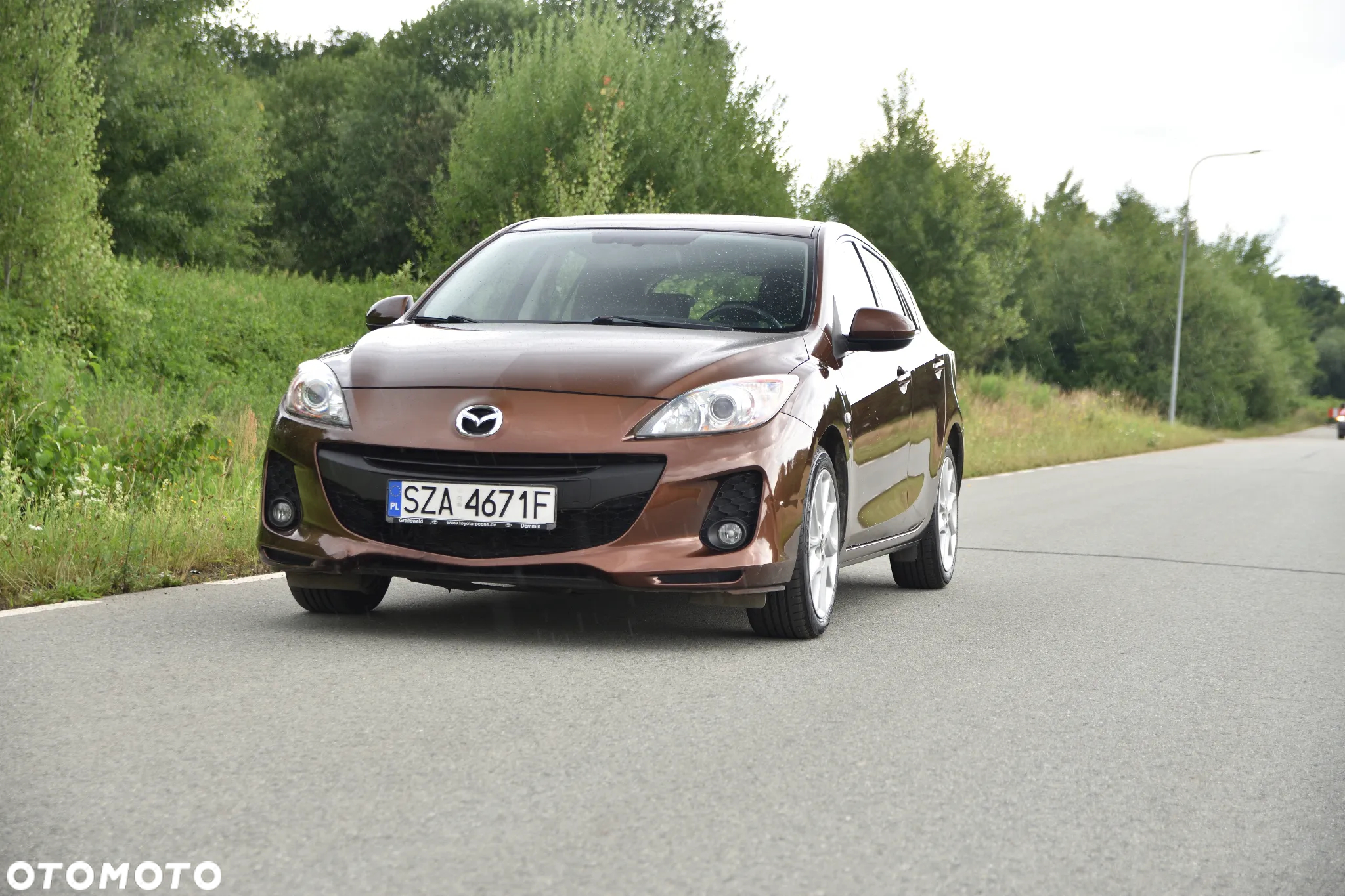 Mazda 3 1.6 Exclusive + - 4
