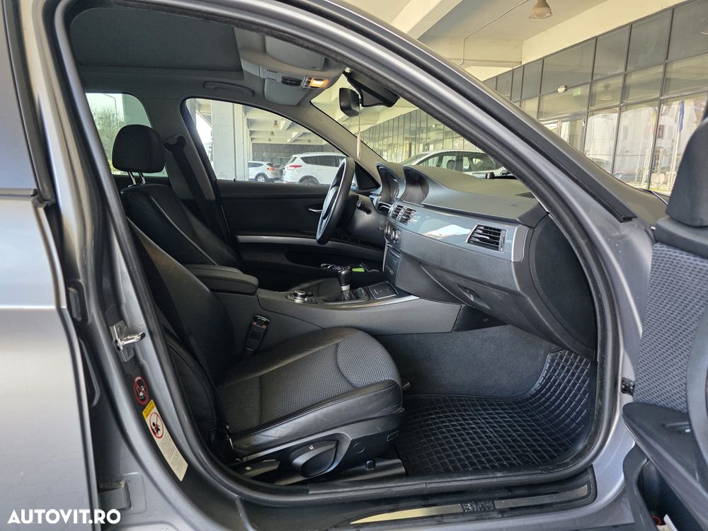 BMW Seria 3 318d DPF Edition Sport - 11