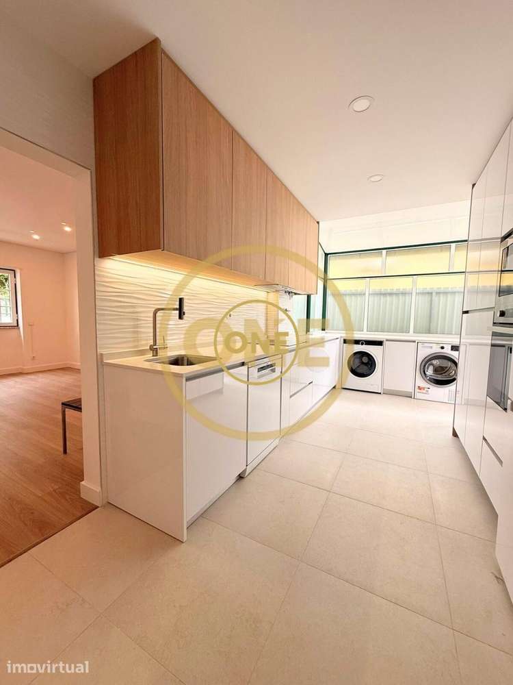 T3+1 Renovada com Suite e Garagem – São Martinho do Bispo, Coimbra - Grande imagem: 2/9