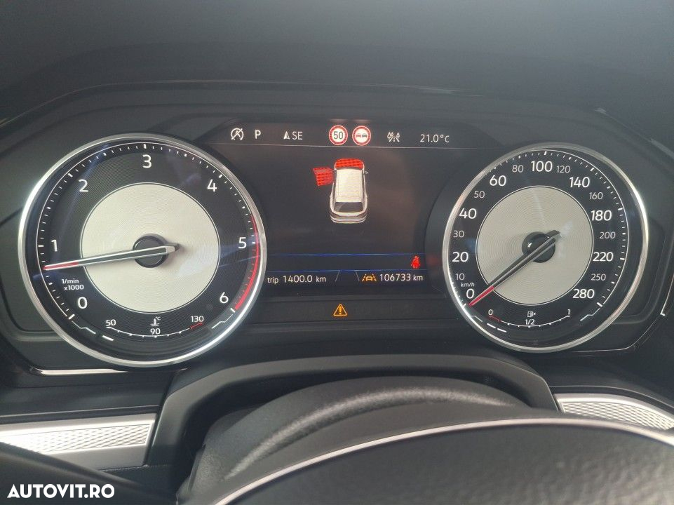 Volkswagen Touareg - 11