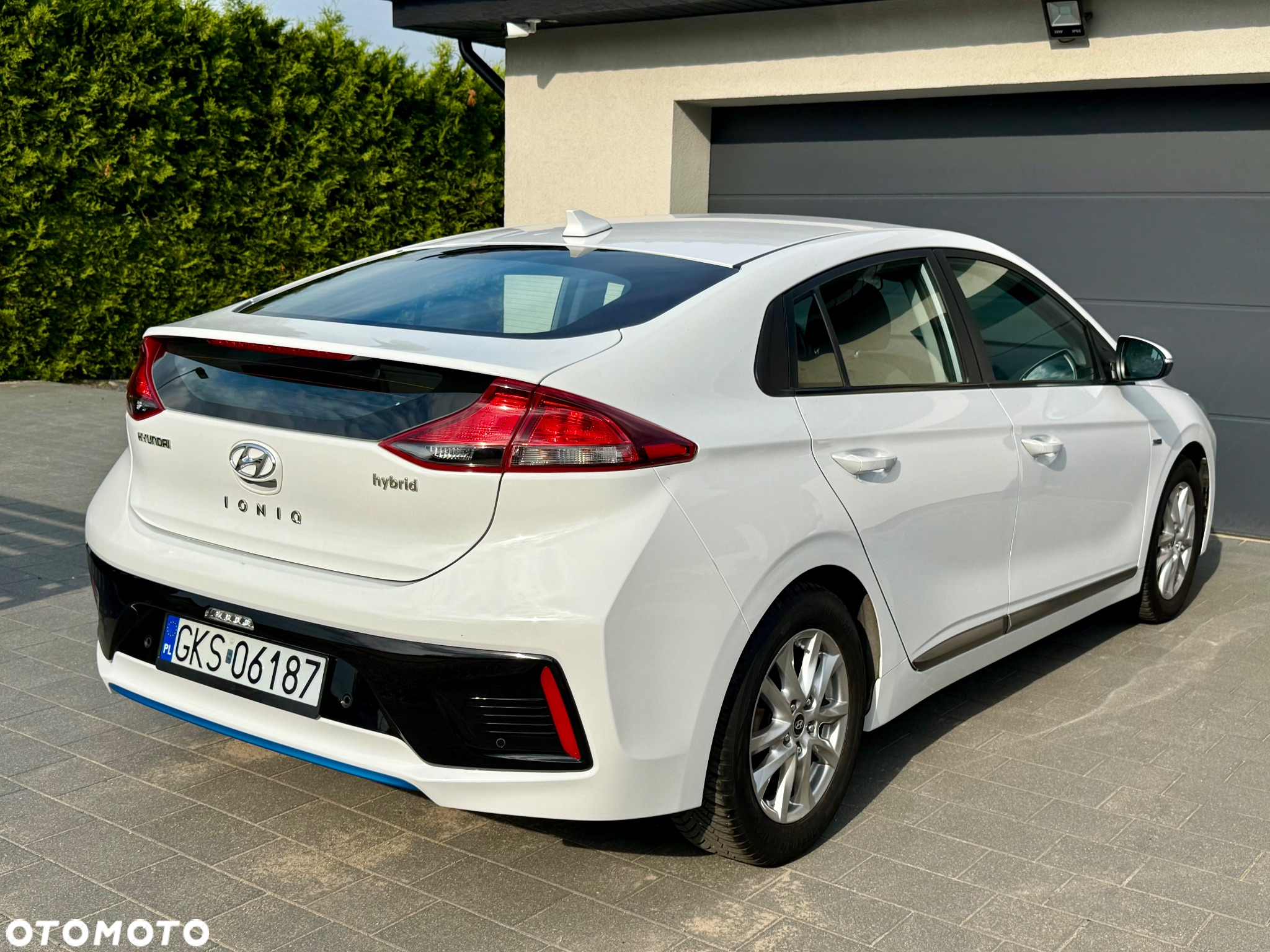 Hyundai IONIQ Hybrid 1.6 GDI Premium - 5