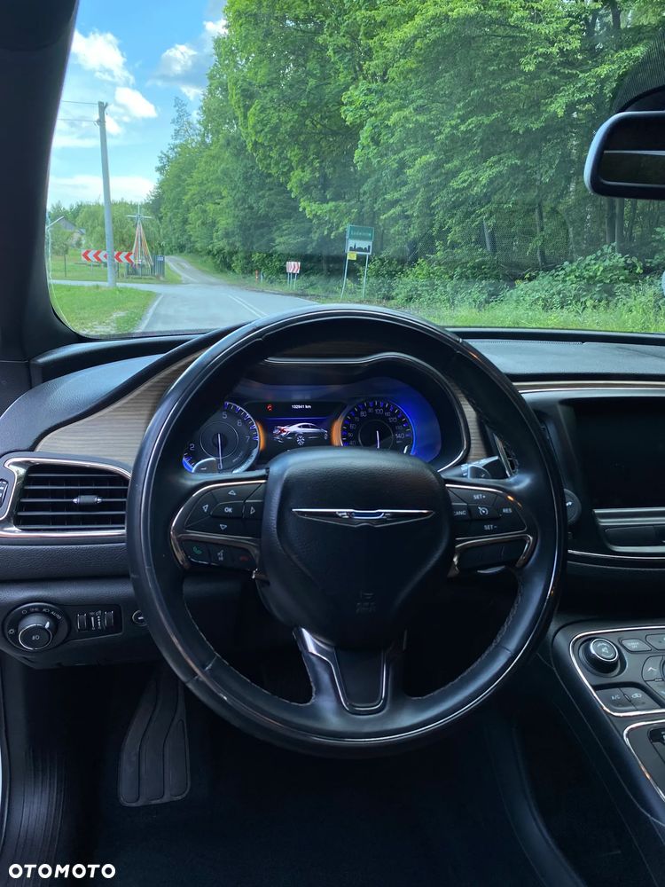 Chrysler 200 - 15