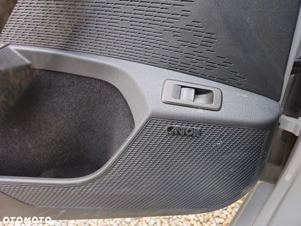 Skoda Octavia 2.0 TDI DSG 4x4 RS - 37