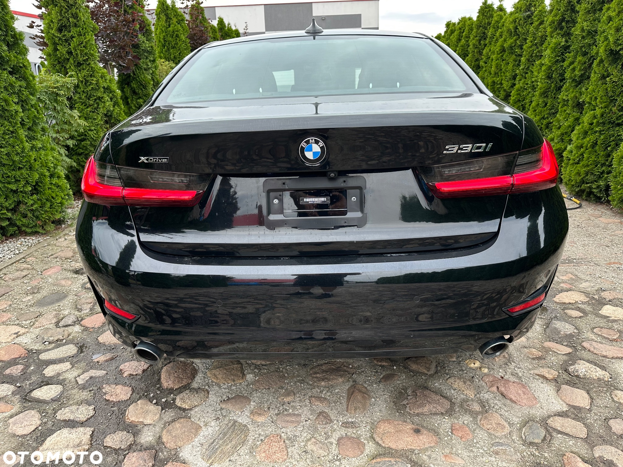 BMW Seria 3 330i - 5