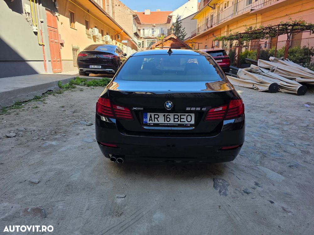BMW Seria 5 525d xDrive AT - 3
