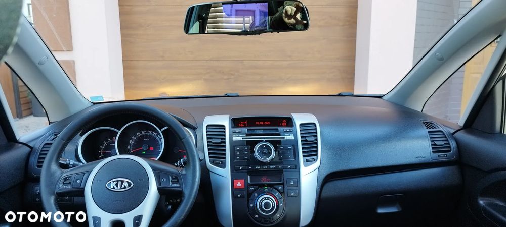 Kia Venga 1.6 CRDi 128 Business Line - 7