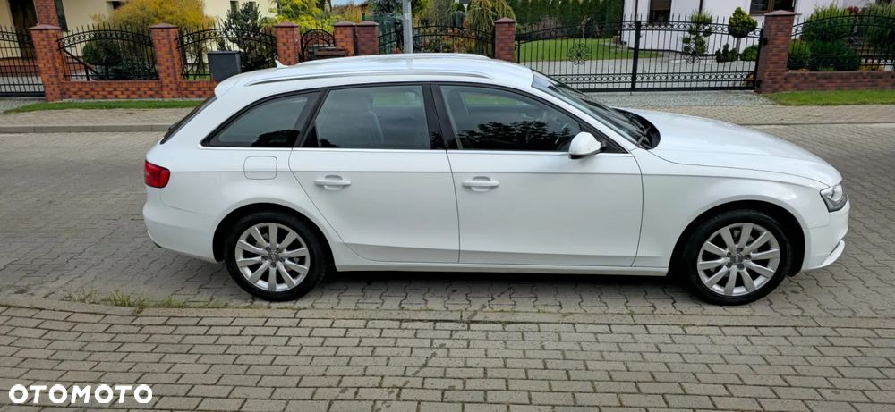 Audi A4 Avant - 4