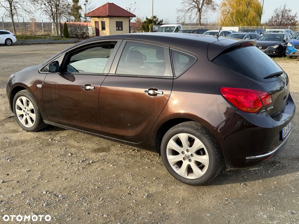 Opel Astra 1.4 Turbo Active - 4