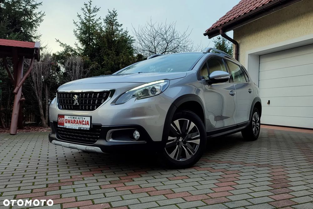 Peugeot 2008 PureTech 110 GPF Stop&Start EAT6 Allure - 23