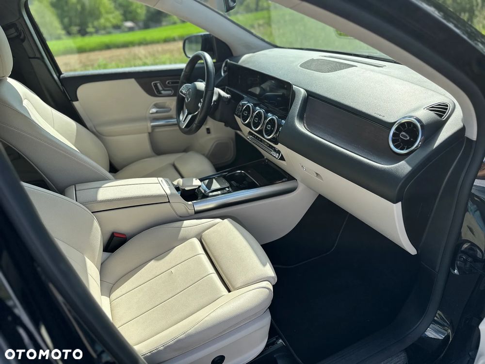 Mercedes-Benz GLA 250 4-Matic Style - 19