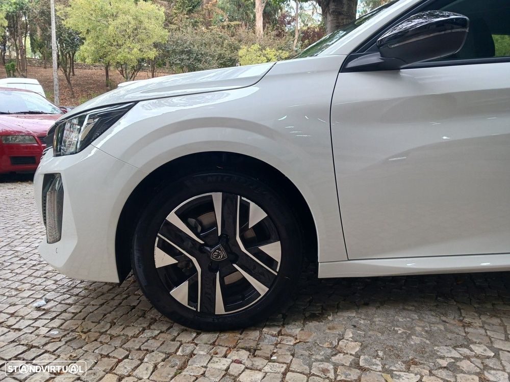 Peugeot 208 1.2 Hybrid Allure e-DCS6 - 9