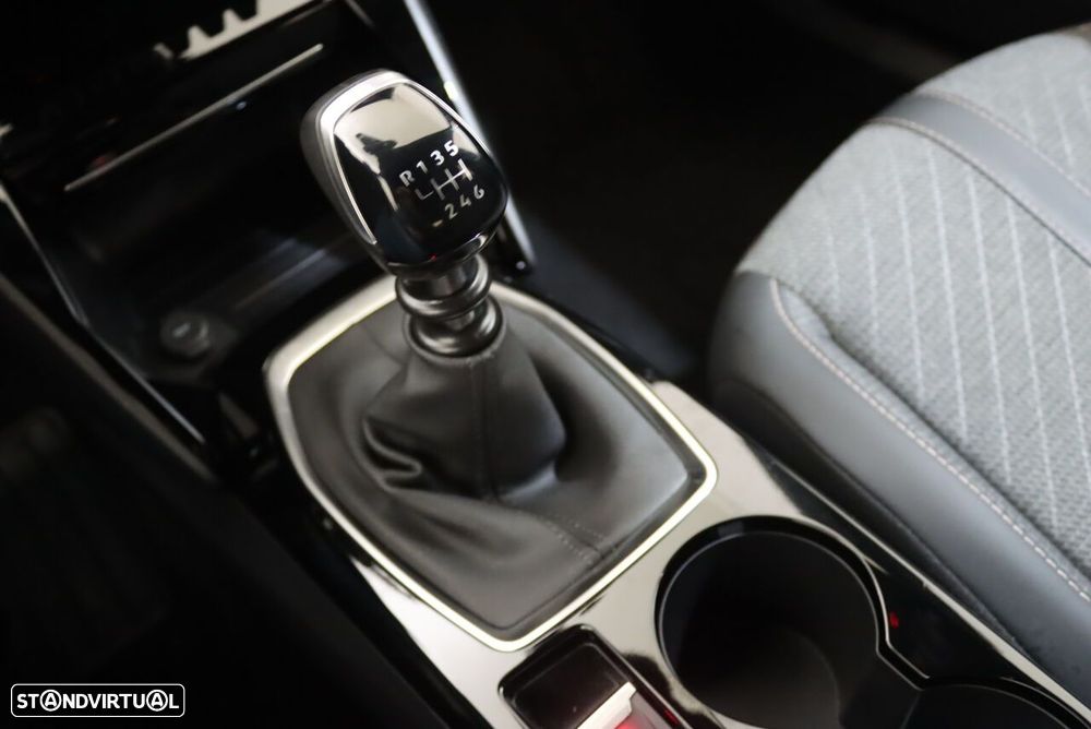 Peugeot 2008 1.2 PureTech Allure - 13