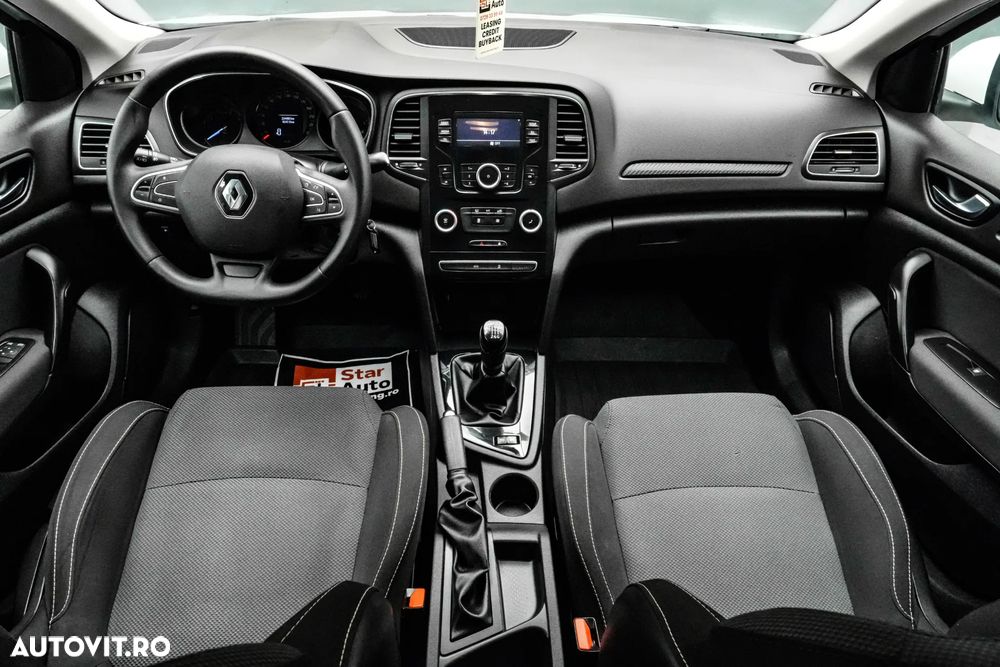 Renault Megane TCe 140 GPF Equilibre - 8