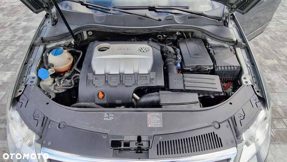 Volkswagen Passat 2.0 TDI DPF Comfortline - 32