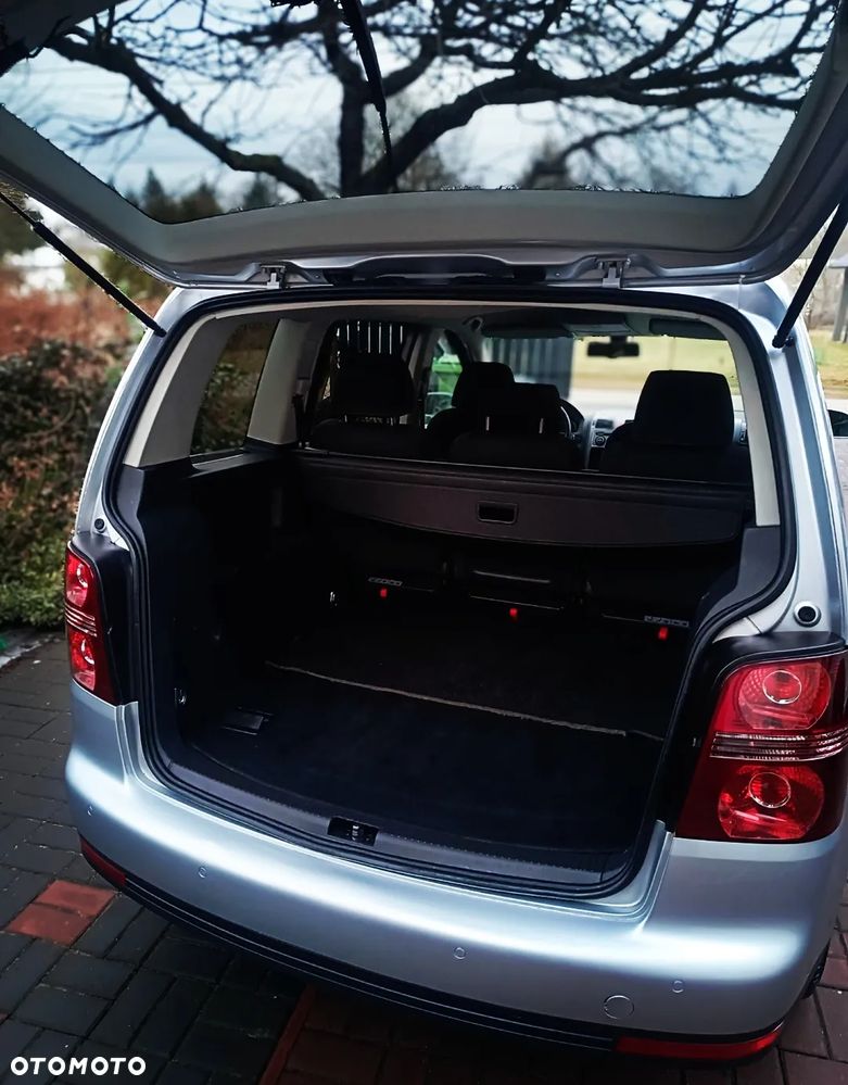 Volkswagen Touran 1.9 TDI DPF Goal - 17