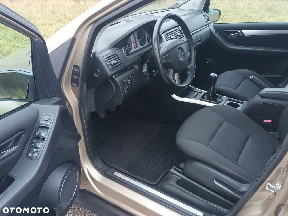 Mercedes-Benz Klasa B 170 Special Edition - 24