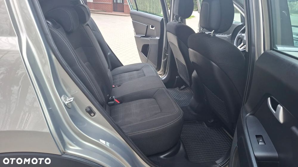 Kia Sportage 1.6 GDI L 2WD - 9