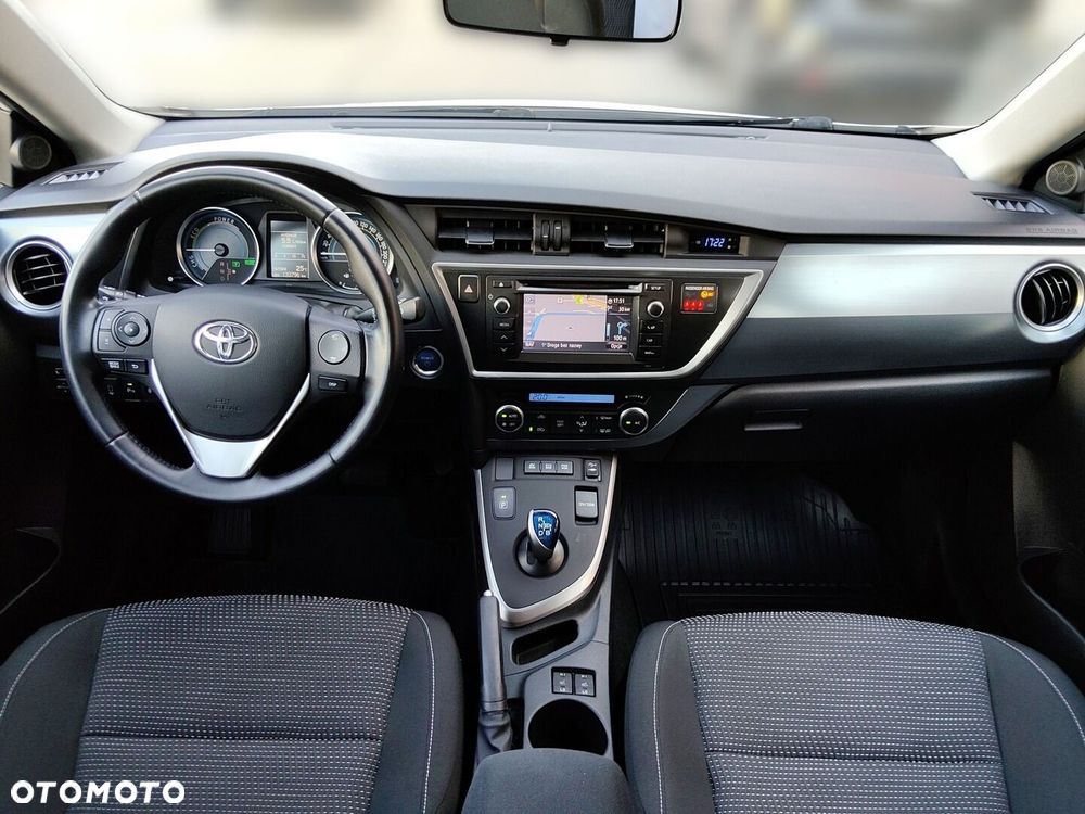 Toyota Auris Hybrid 135 Premium - 11