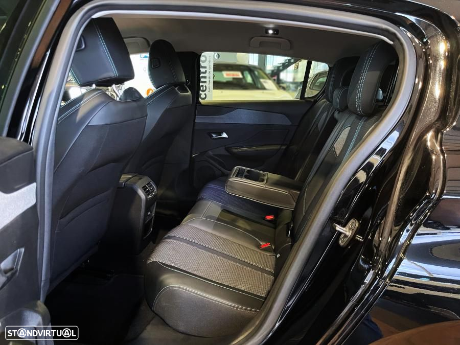 Peugeot 308 1.2 PureTech Allure Pack - 24