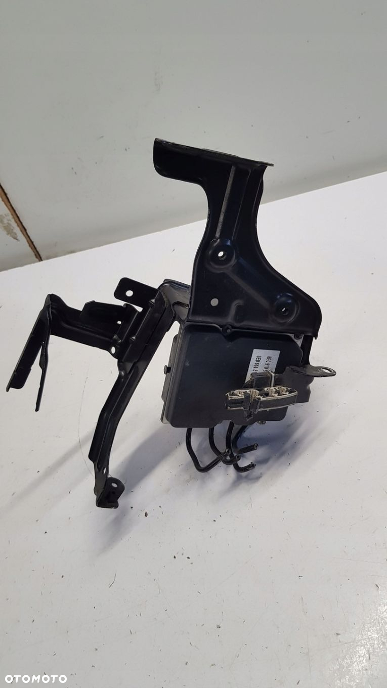 pompa ABS Seat Exeo A4 B7 2.0 TDI 8E0614517BF - 4