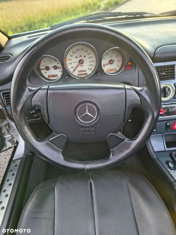 Mercedes-Benz SLK 200 - 12
