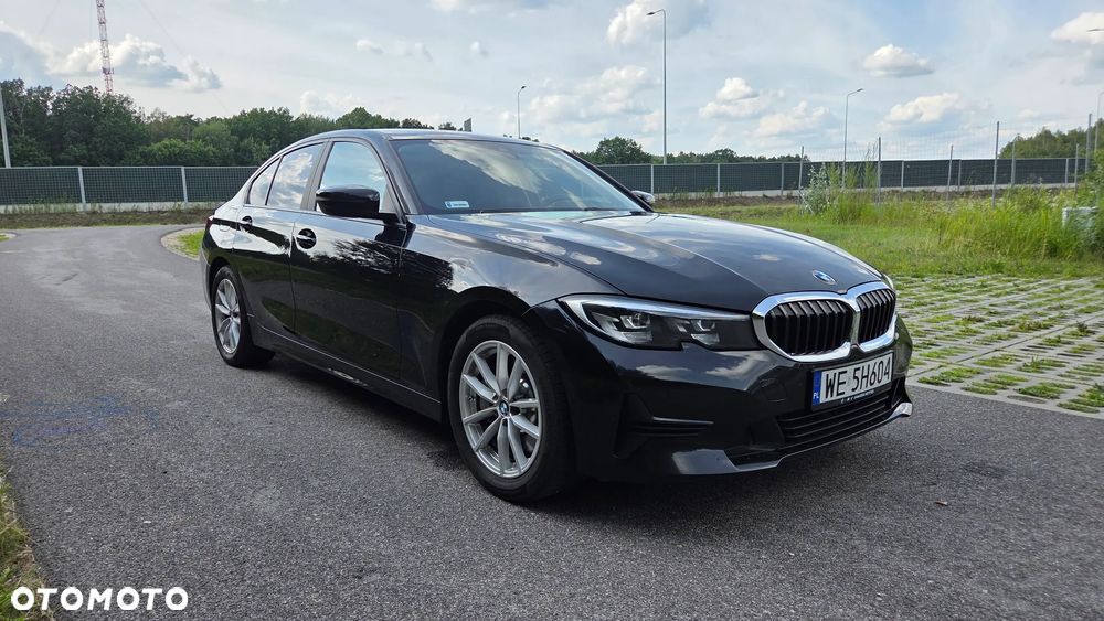 BMW Seria 3 330i - 1